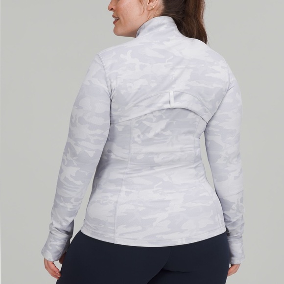 Lululemon Define Jacket *Luxtreme - Picture 4 of 13